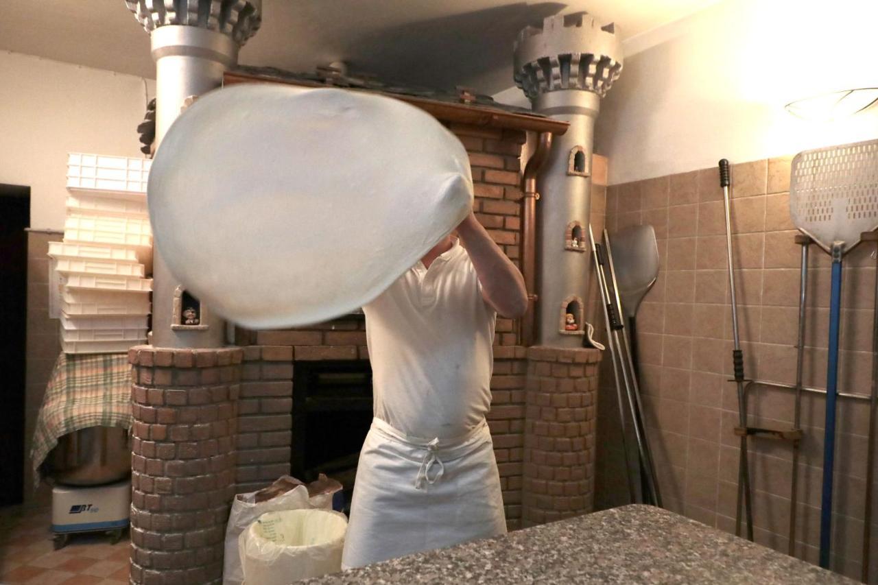 Hotel Ristorante Chateau Aymavilles Esterno foto