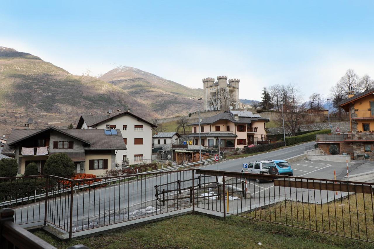 Hotel Ristorante Chateau Aymavilles Esterno foto