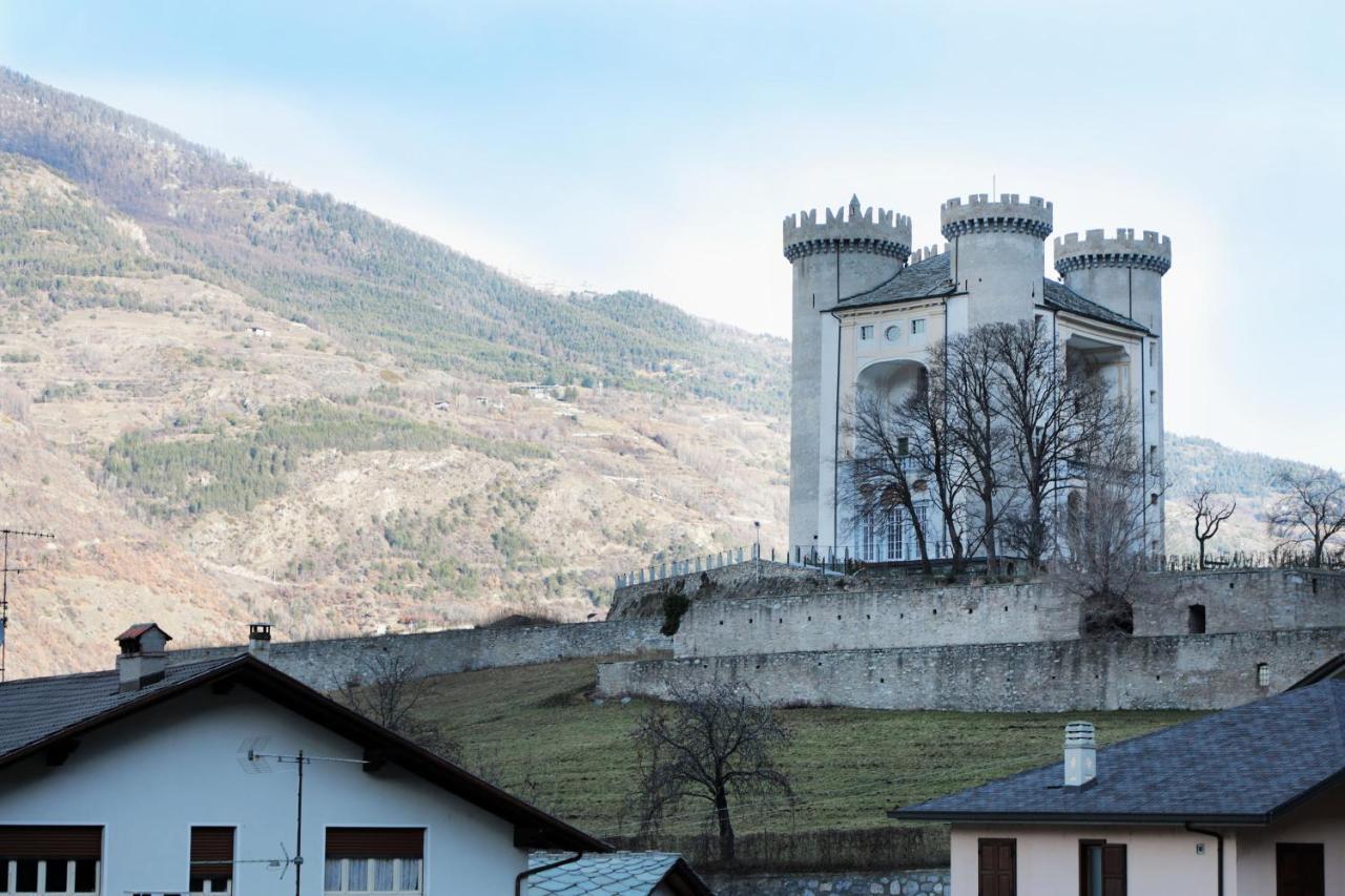Hotel Ristorante Chateau Aymavilles Esterno foto